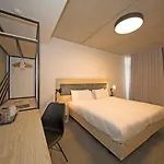 Mr Todd Hotel 3*